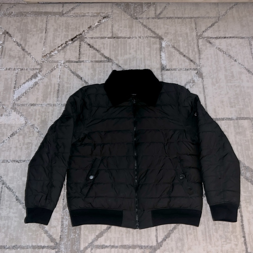 Black banana republic puffer jacket with wool collar